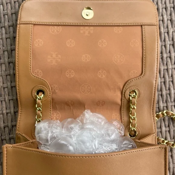 Tory Burch Alexa Convertible Shoulder Bag - Picture 8 of 15